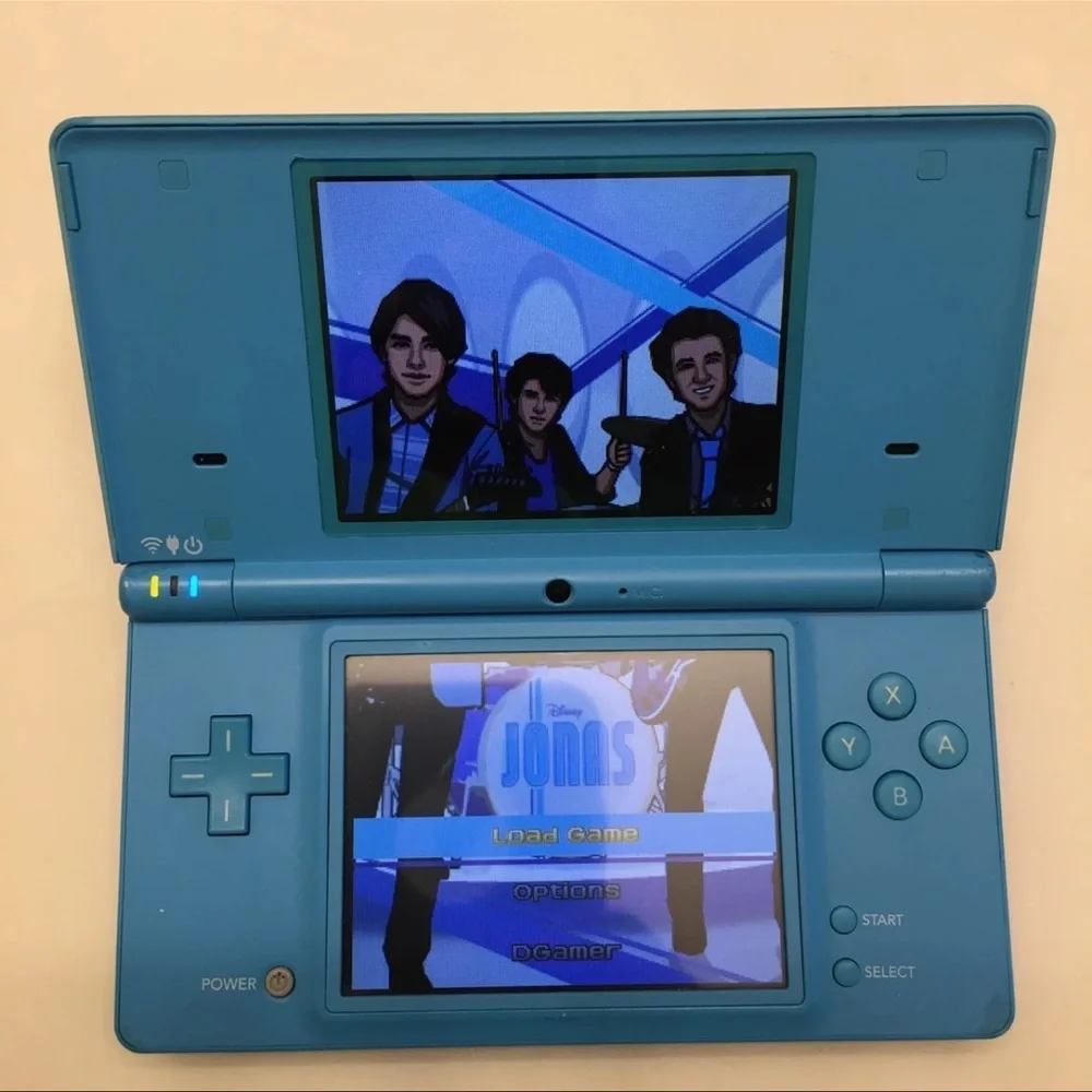 Nintendo DSI R4 DS Game Bundle